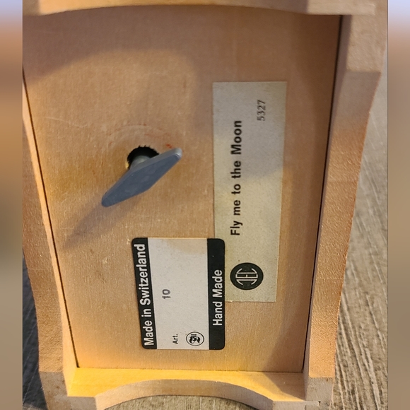 Music Box - Picture 6 of 10